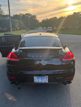 2014 Porsche Panamera Panamera 4S Executive