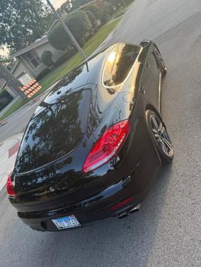 2014 Porsche Panamera Panamera 4S Executive
