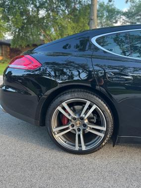 2014 Porsche Panamera Panamera 4S Executive