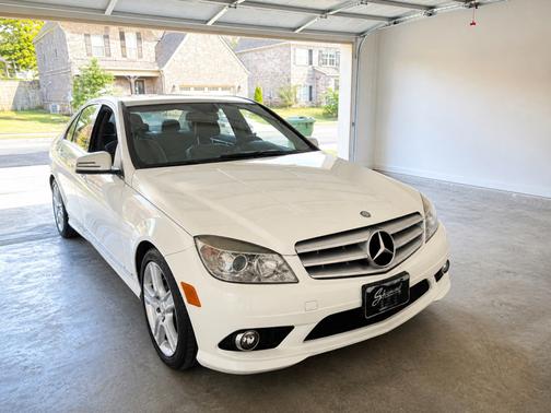 White 2010 Mercedes-Benz C-Class C 300 4MATIC Luxury