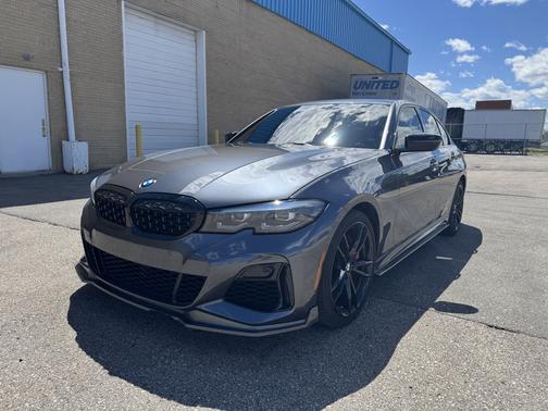Gray 2022 BMW M340 i xDrive