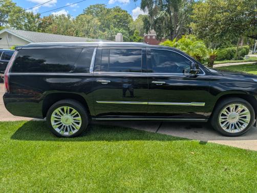 2017 Cadillac Escalade ESV Platinum