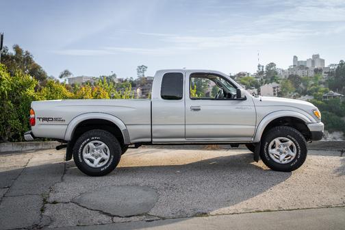 Silver 2002 Toyota Tacoma PreRunner Xtracab