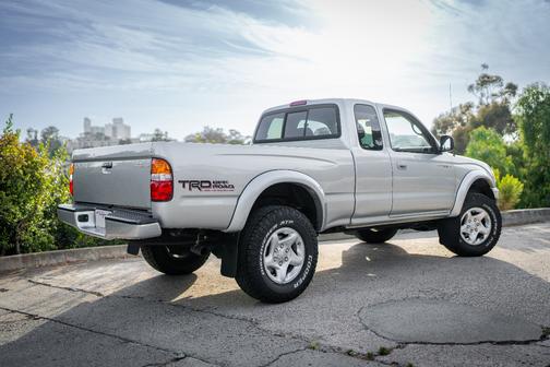 Silver 2002 Toyota Tacoma PreRunner Xtracab