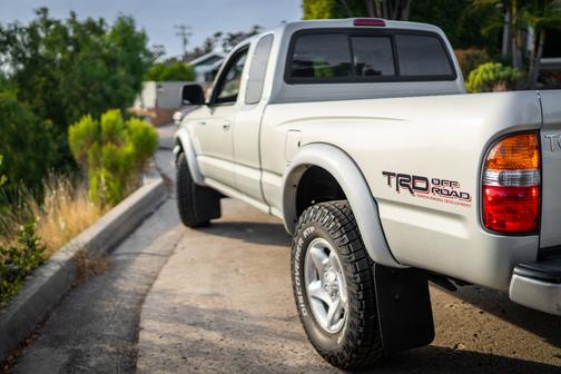 Silver 2002 Toyota Tacoma PreRunner Xtracab
