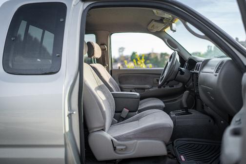 Silver 2002 Toyota Tacoma PreRunner Xtracab