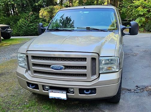 Gold 2005 Ford Excursion Limited