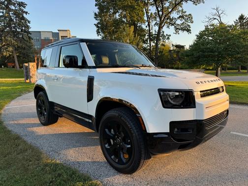2023 Land Rover Defender X-Dynamic SE