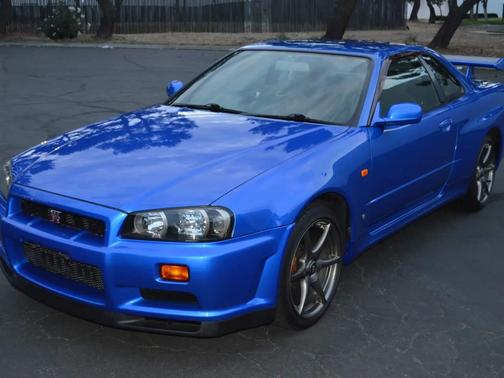 Blue 2009 Nissan GT-R Premium