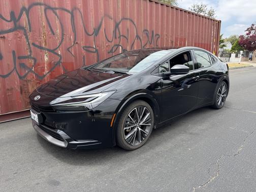 2024 Toyota Prius XLE