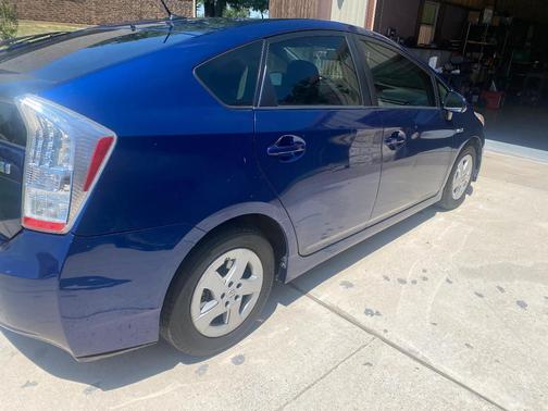 Blue 2011 Toyota Prius II