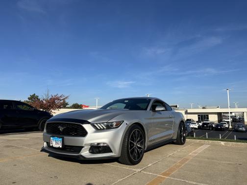 2016 Ford Mustang EcoBoost Premium