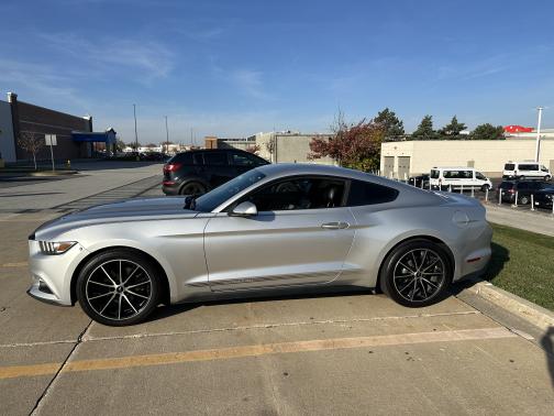 2016 Ford Mustang EcoBoost Premium