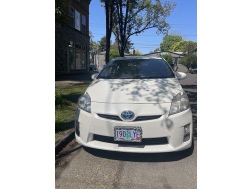 2011 Toyota Prius III