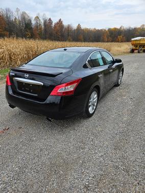 2010 Nissan Maxima SV