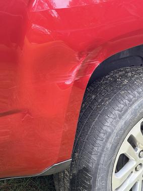 Red 2016 GMC Canyon SLT