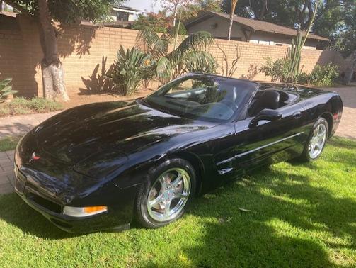 2002 Chevrolet Corvette Base