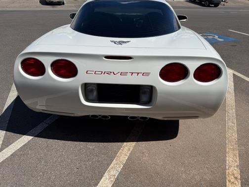 2003 Chevrolet Corvette Base