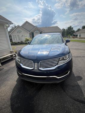 Blue 2017 Lincoln MKX Premier