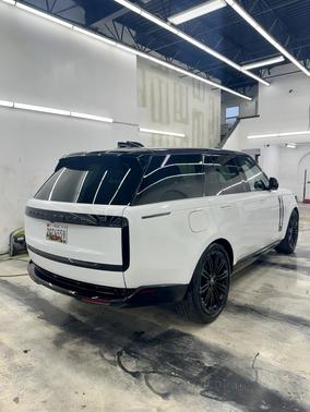 2024 Land Rover Range Rover P400 SE SWB