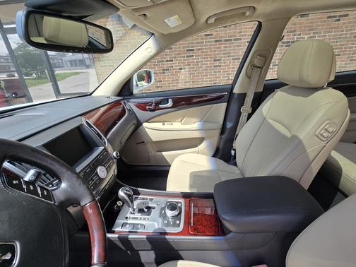 2013 Hyundai Equus Signature