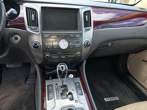 2013 Hyundai Equus Signature