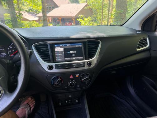 White 2020 Hyundai Accent SEL