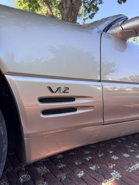 Beige 2000 Mercedes-Benz SL-Class SL 600