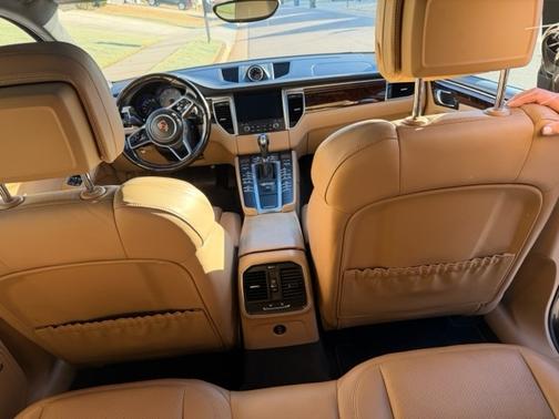 2018 Porsche Macan Macan S