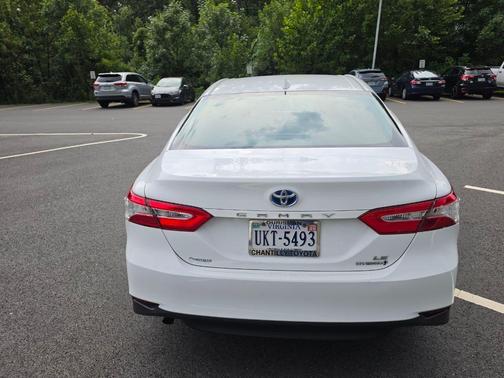 White 2020 Toyota Camry Hybrid LE