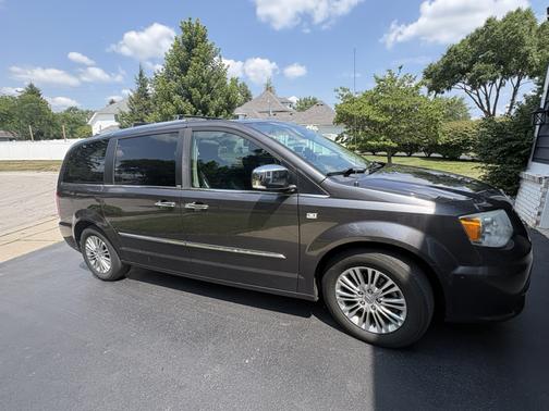 Gray 2014 Chrysler Town & Country Touring-L