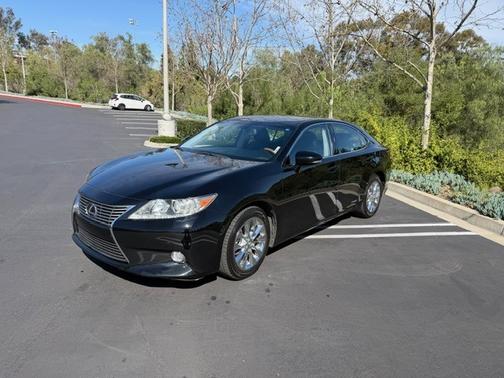 2013 Lexus ES 300h Base