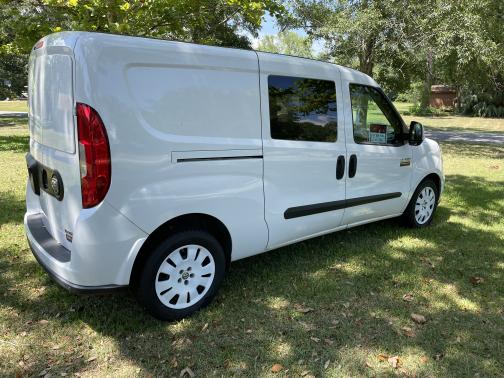 Photo 2 of 5 of 2017 RAM ProMaster City SLT