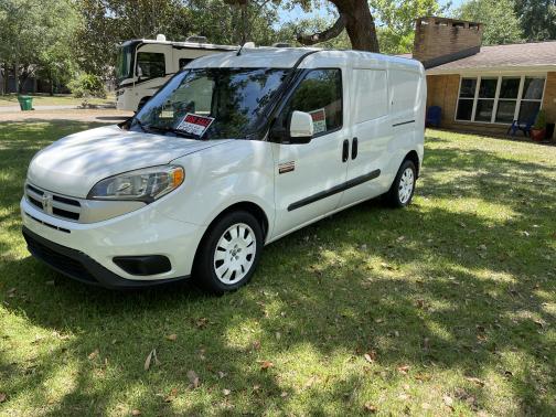 Photo 3 of 5 of 2017 RAM ProMaster City SLT