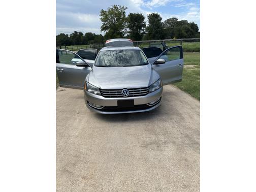 2013 Volkswagen Passat 2.0 TDI SEL Premium