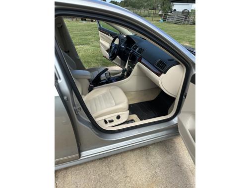 2013 Volkswagen Passat 2.0 TDI SEL Premium