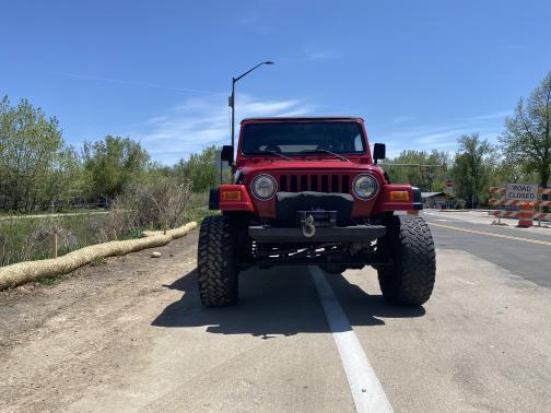 Photo 2 of 16 of 2000 Jeep Wrangler Sport