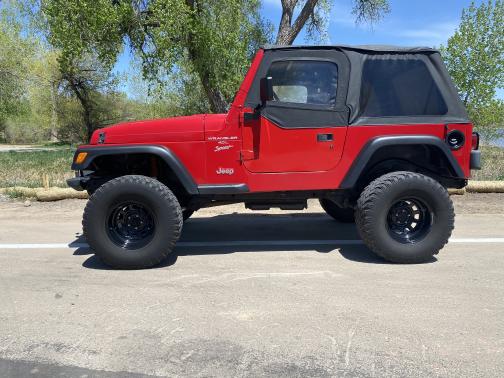 Photo 1 of 16 of 2000 Jeep Wrangler Sport