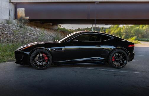 2017 Jaguar F-TYPE R