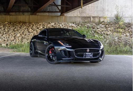 2017 Jaguar F-TYPE R