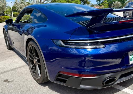 2024 Porsche 911 911 Carrera 4 GTS