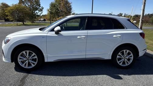 White 2024 Audi Q3 45 S line Premium