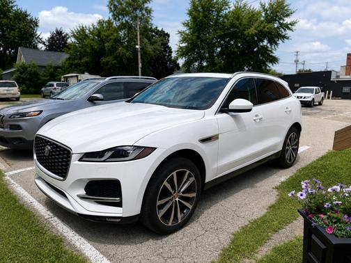 White 2023 Jaguar F-PACE P250 S