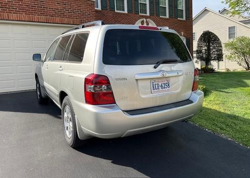 Silver 2006 Toyota Highlander Base