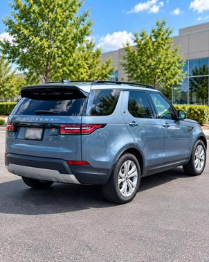 Blue 2019 Land Rover Discovery HSE