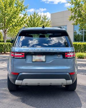 Blue 2019 Land Rover Discovery HSE