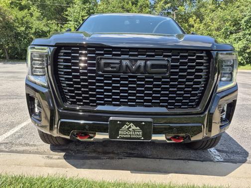 2022 GMC Yukon AT4
