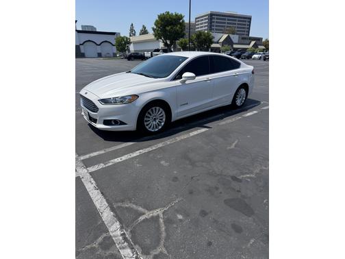 2014 Ford Fusion Hybrid SE