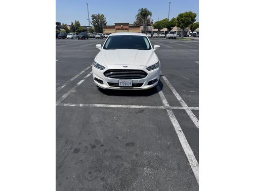2014 Ford Fusion Hybrid SE