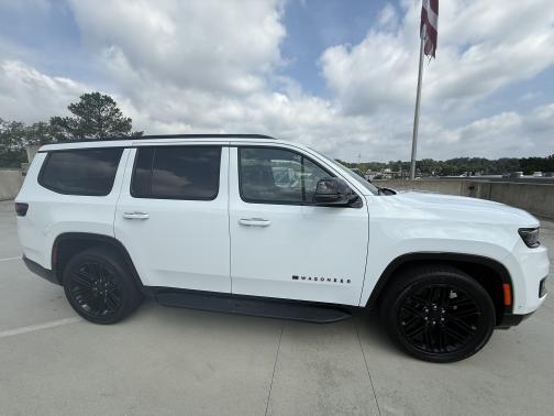 2023 Jeep Wagoneer Series II Carbide